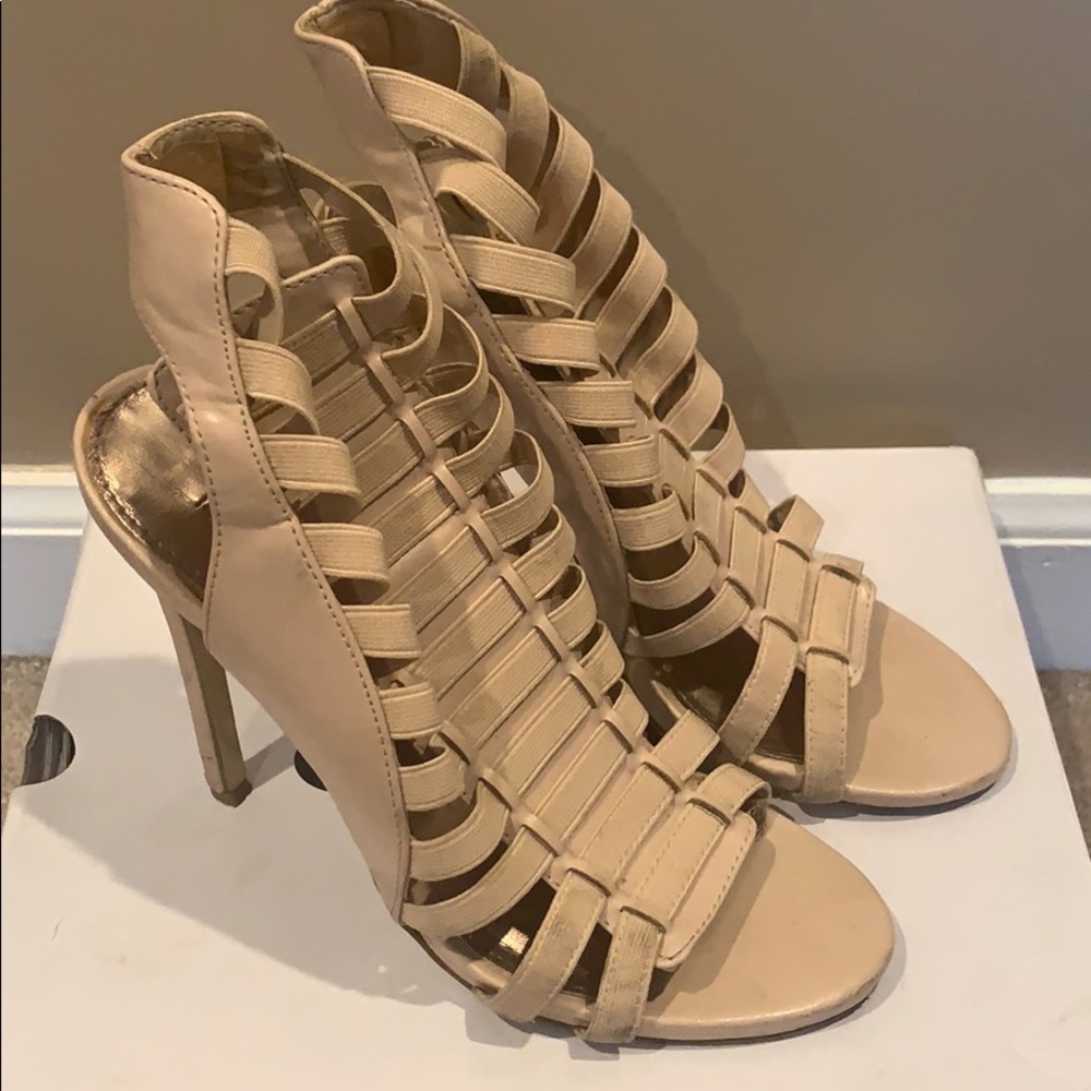 Steve Madden heels- strappy